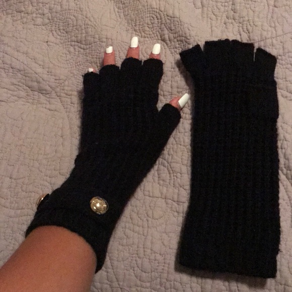 Fingerless Michael Kors knit gloves - Picture 2 of 3